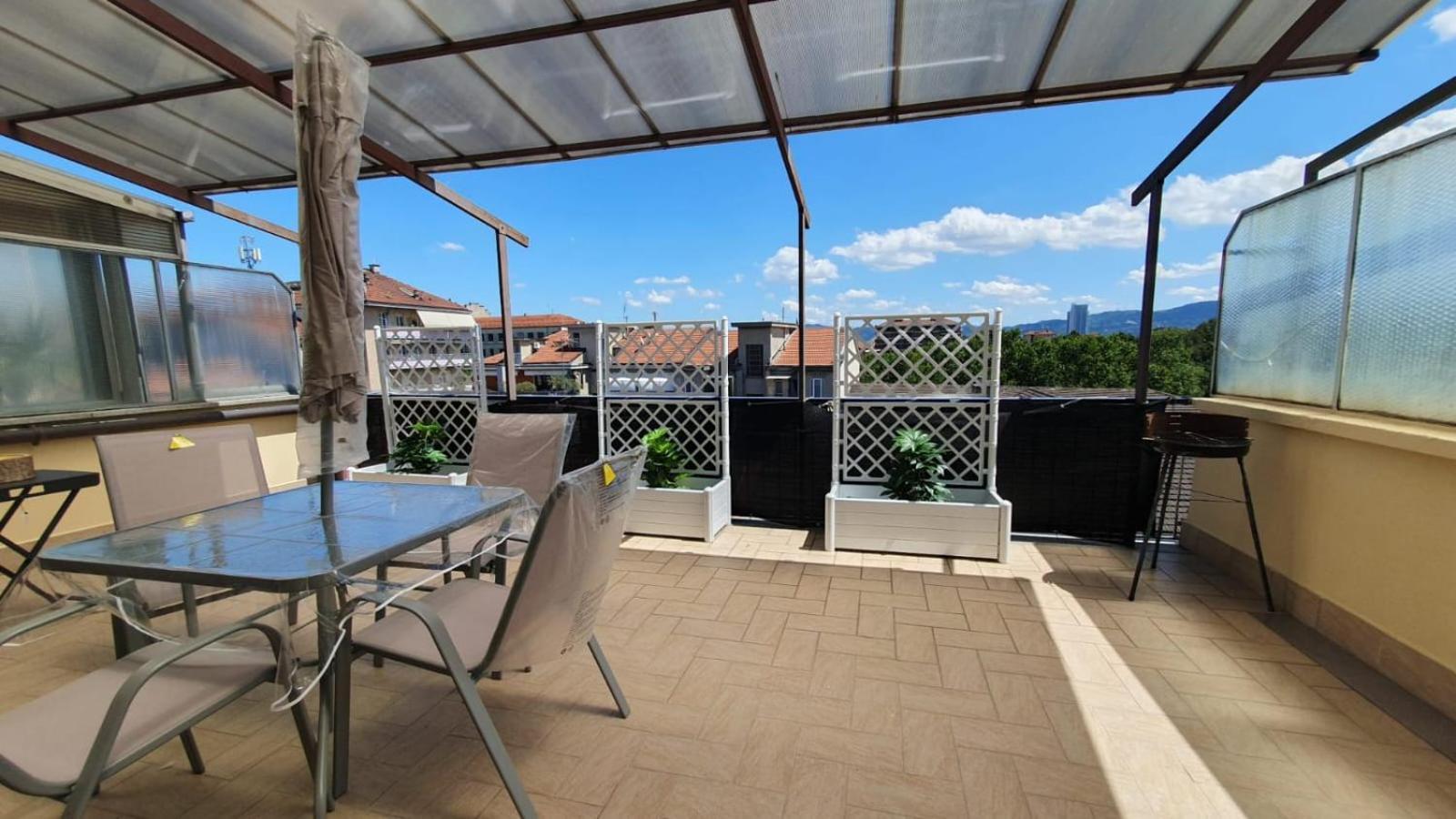 Tiziana Attico E Terrazzo Apartamento Turim Exterior foto