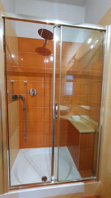 Tiziana Attico E Terrazzo Apartamento Turim Exterior foto