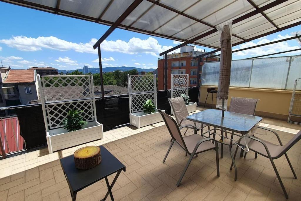 Tiziana Attico E Terrazzo Apartamento Turim Exterior foto